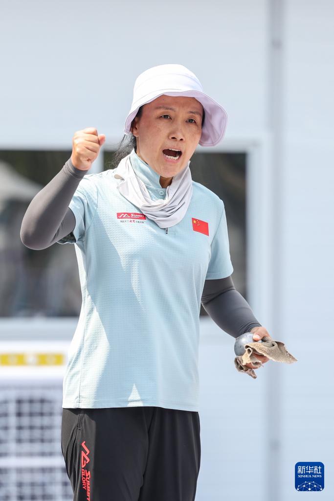 决赛, 手富昂山岩, 会小金属地